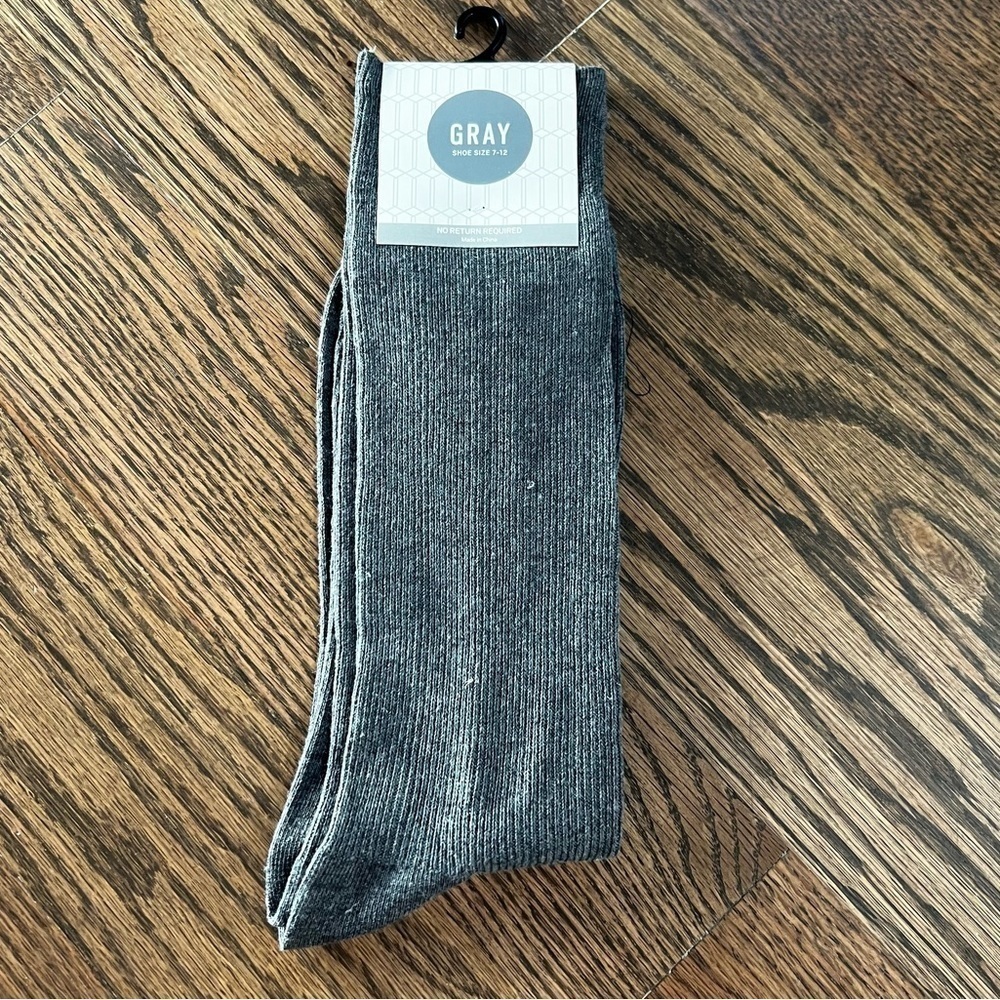 NWT dark grey ribbed socks shoe size 7-12
